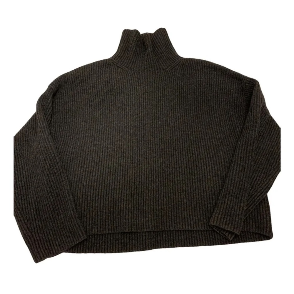 Totême Turtleneck